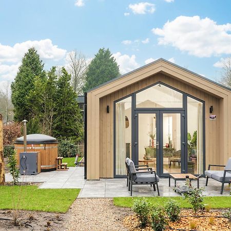 Veluwepark De Bosgraaf | Comfort Met Hottub Lieren Esterno foto
