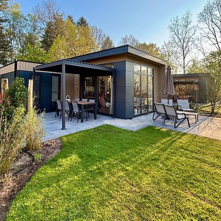 Veluwepark De Bosgraaf | Comfort Met Hottub Lieren Esterno foto