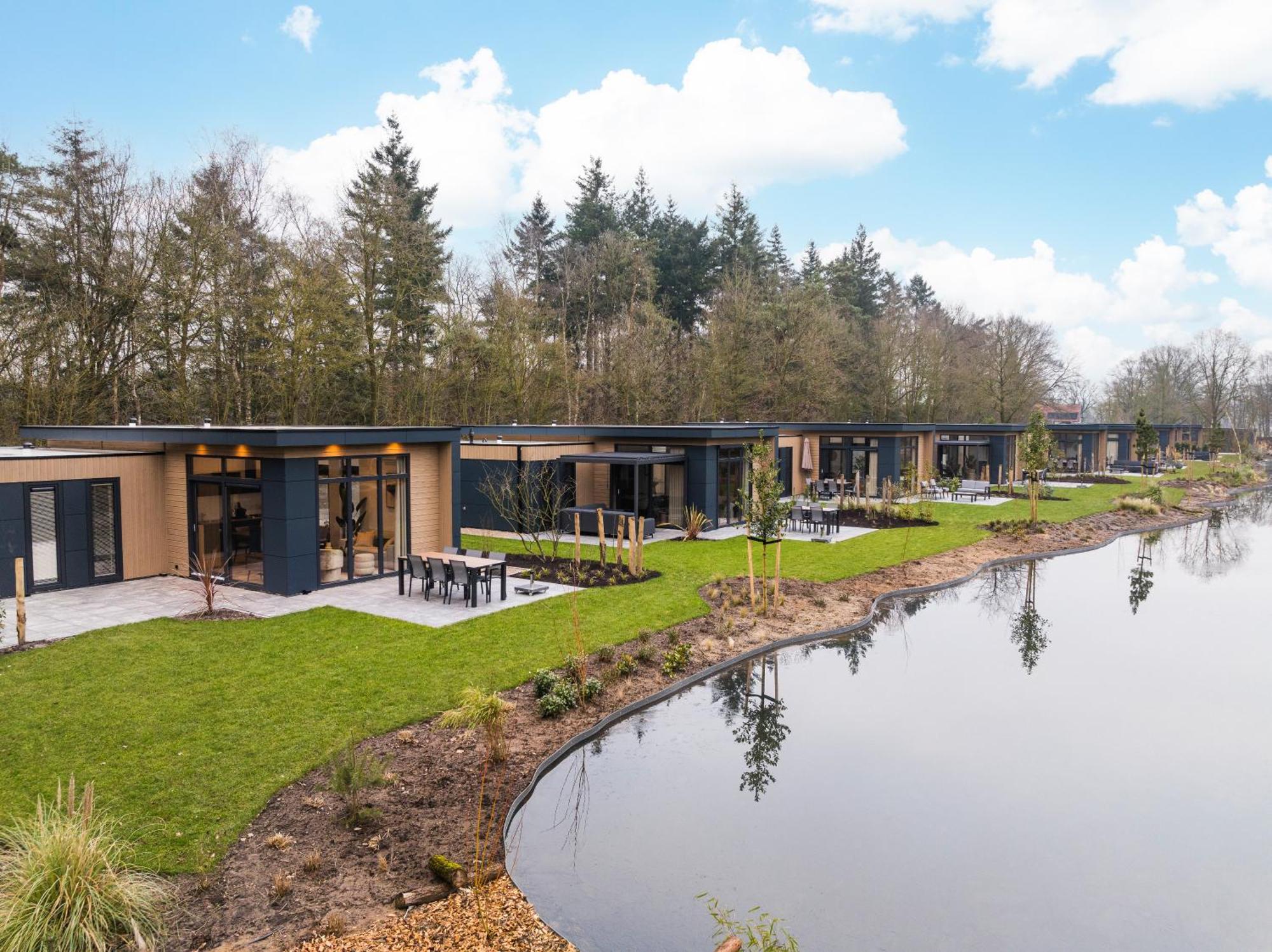 Veluwepark De Bosgraaf | Comfort Met Hottub Lieren Esterno foto