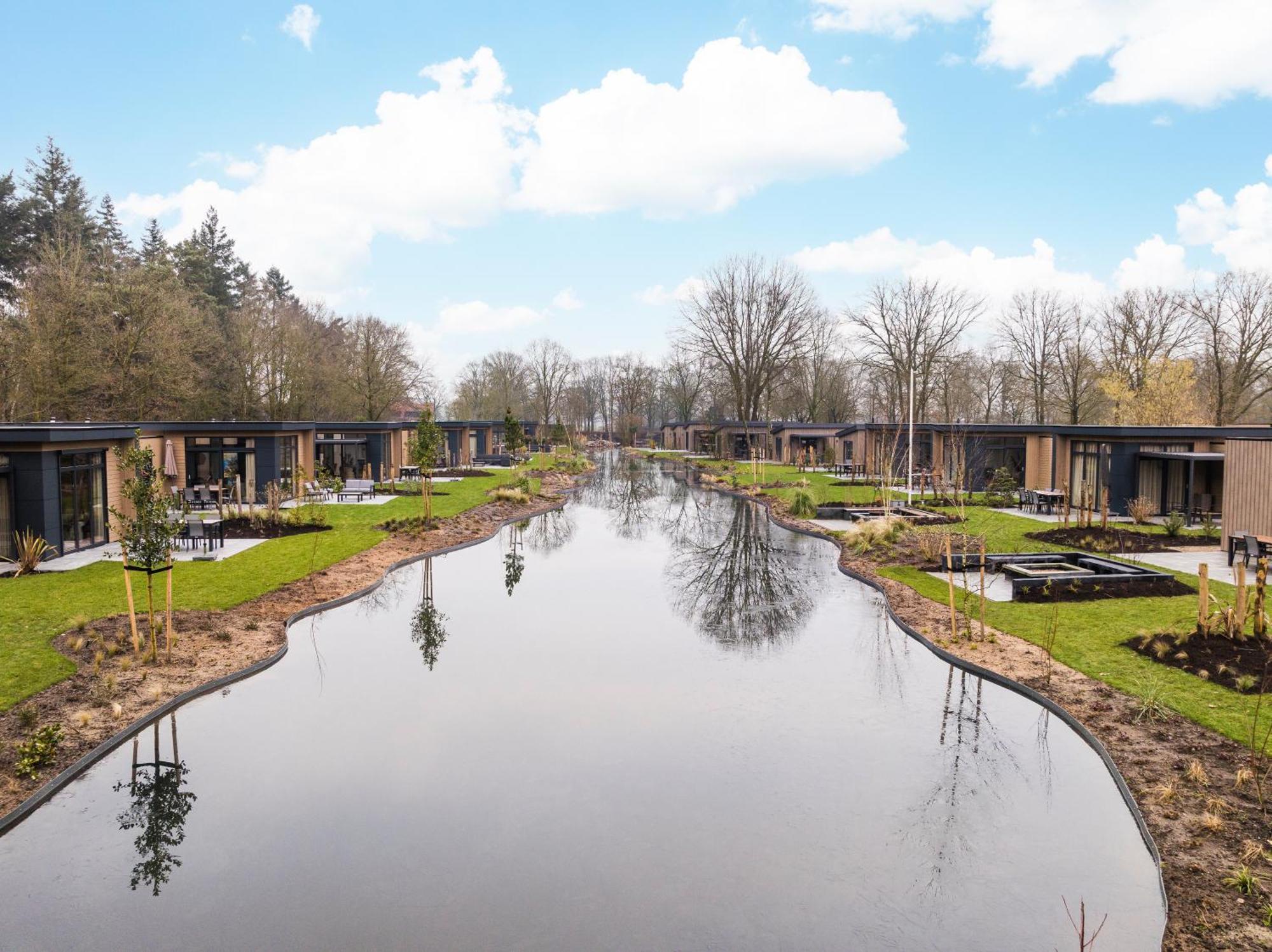 Veluwepark De Bosgraaf | Comfort Met Hottub Lieren Esterno foto