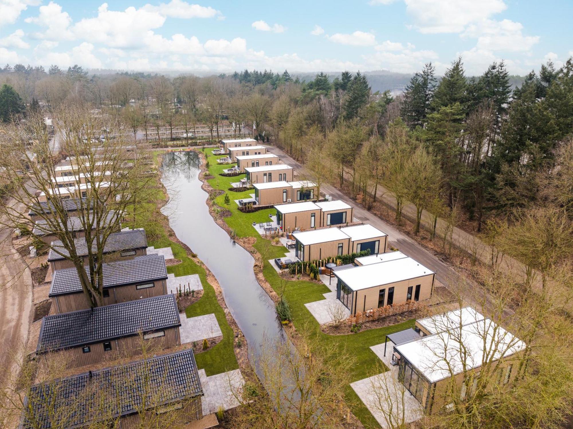 Veluwepark De Bosgraaf | Comfort Met Hottub Lieren Esterno foto