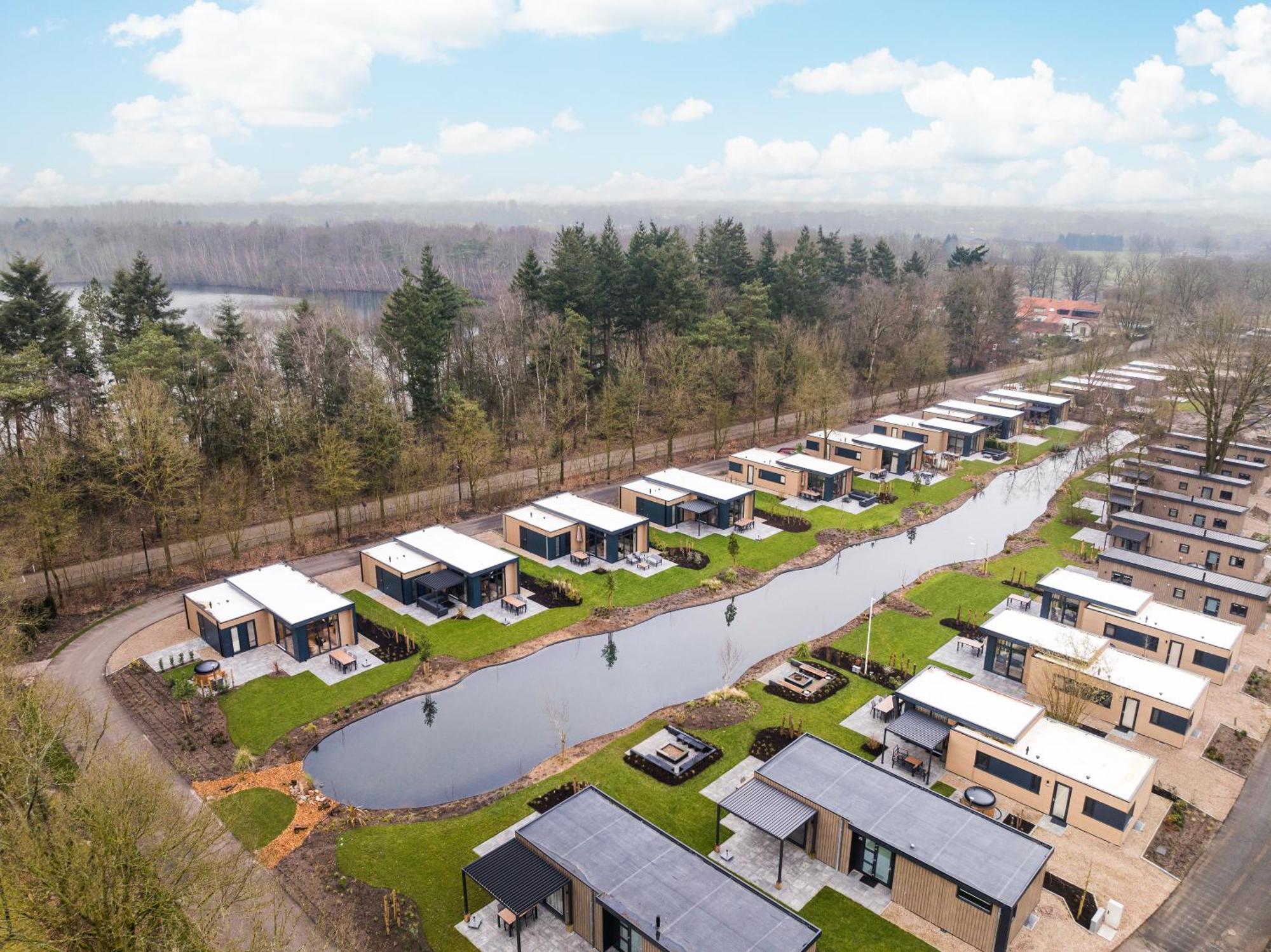 Veluwepark De Bosgraaf | Comfort Met Hottub Lieren Esterno foto