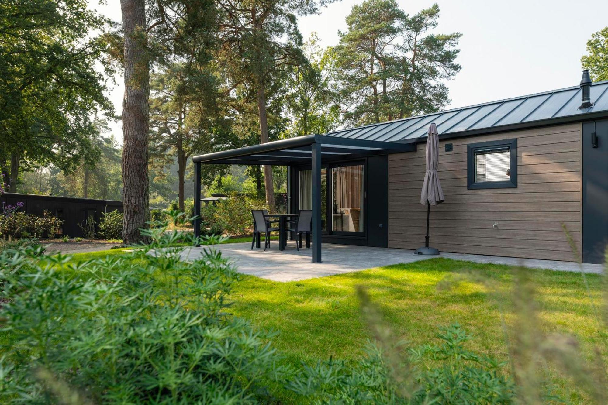 Veluwepark De Bosgraaf | Comfort Met Hottub Lieren Esterno foto