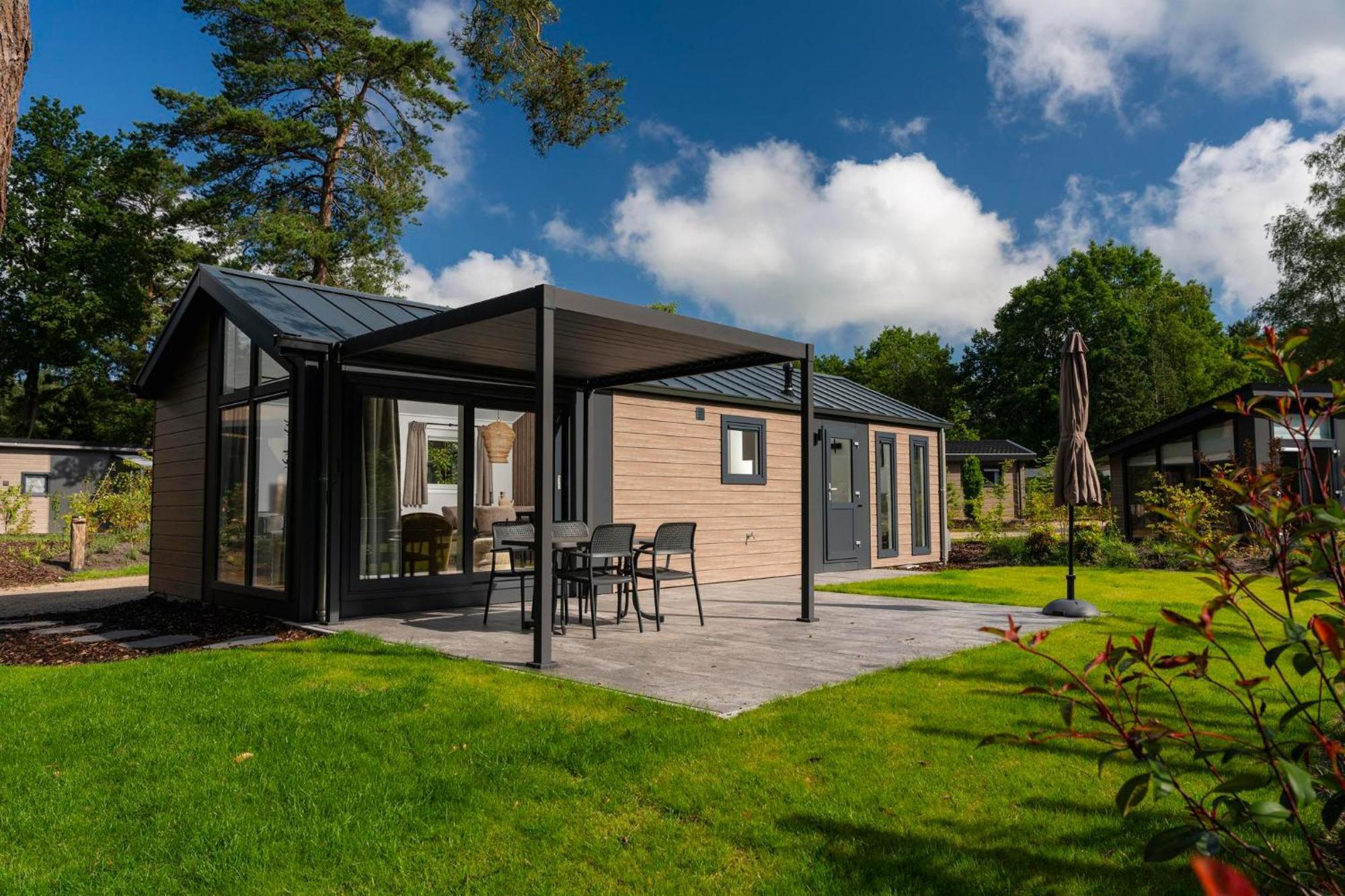 Veluwepark De Bosgraaf | Comfort Met Hottub Lieren Esterno foto